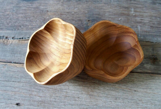 Teak Wood Bowl Flower Design : Hexagon Tray, Handmade in Thailand
